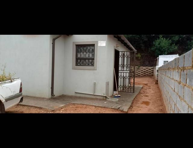 2 BEDROOM HOUSE FOR SALE IN WILFORDON